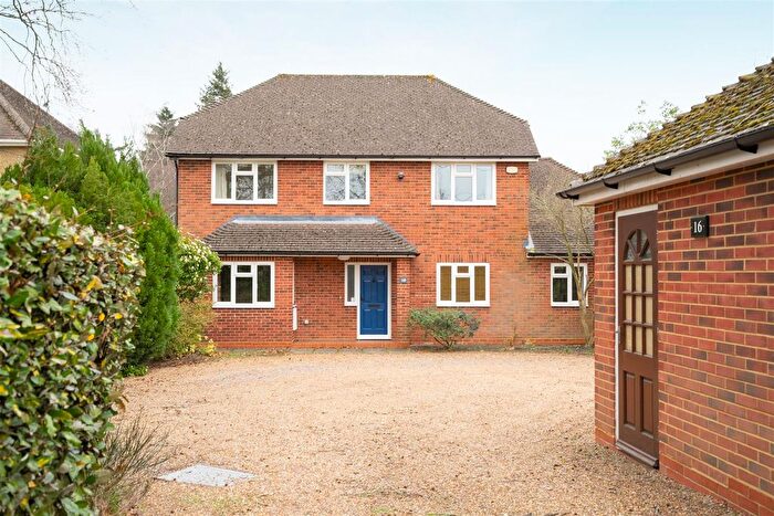 4 Bedroom Detached House For Sale In Locks Ride, Ascot, SL5