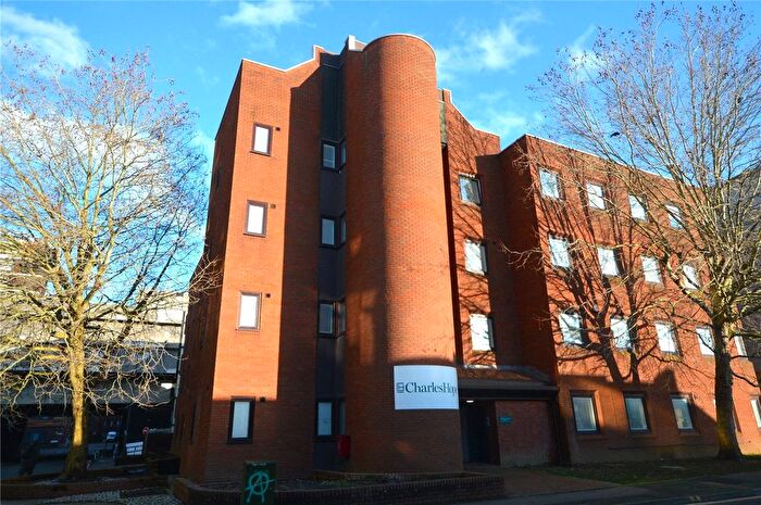 2 Bedroom Flat To Rent In Sanford Street, Swindon, SN1
