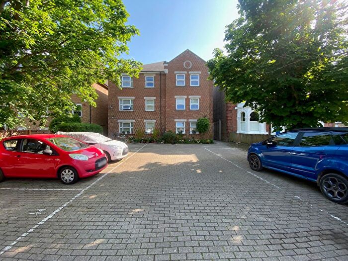 2 Bedroom Property To Rent In Burnt Ash Hill, London, SE12