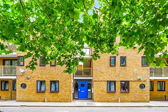 1 Bedroom Flat For Sale In Cleveland Way, London, E1