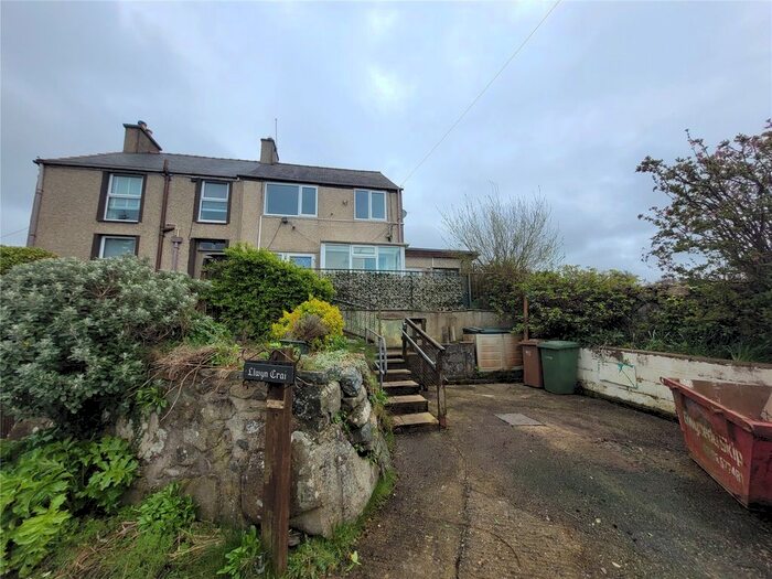 3 Bedroom Semi-Detached House For Sale In Rhostryfan, Caernarfon, Gwynedd, LL54