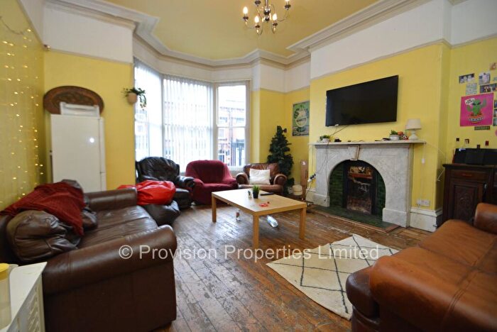 8 Bedroom Terraced House To Rent In Regent Park Terrace, Hyde Leeds, LS6