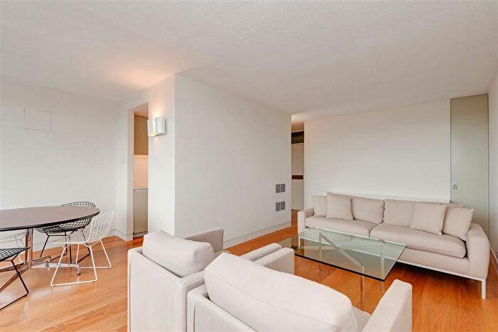 2 Bedroom Flat To Rent In Luxborough Street, Marylebone, W1U