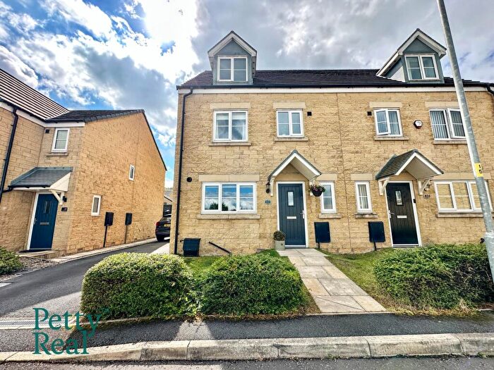 4 Bedroom Semi Detached House For Sale In Knotts Mount, Colne, BB8