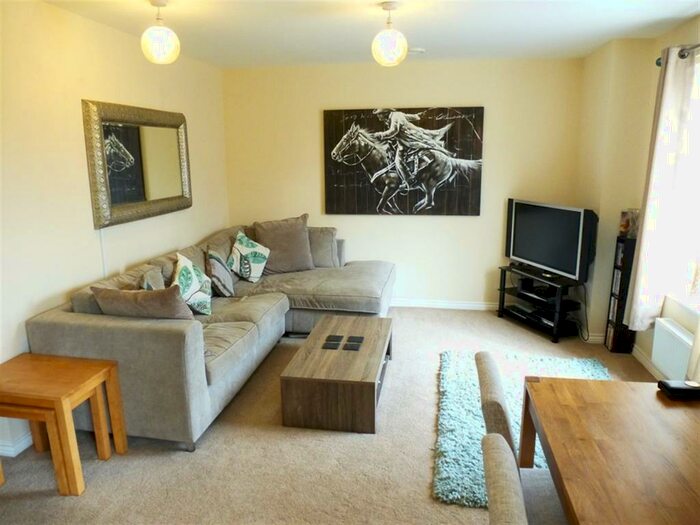 2 Bedroom Apartment To Rent In Cutforth Way, Romsey, SO51