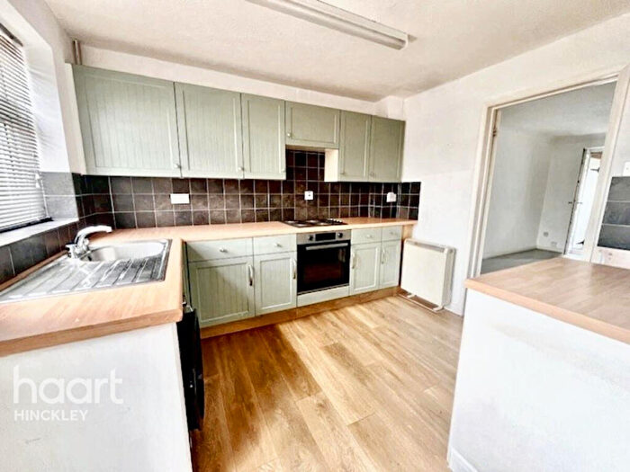 3 Bedroom Town House For Sale In Hereford Close, Barwell, LE9