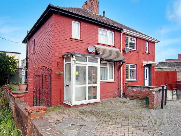 2 Bedroom Semi-Detached House To Rent In Dings Walk, St. Philips, Bristol BS2