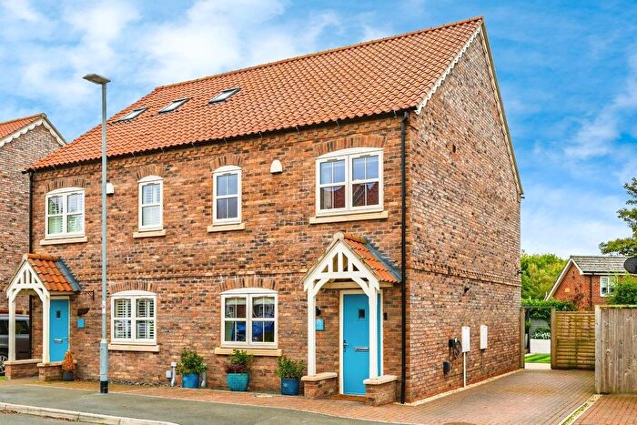 3 Bedroom Semi-detached House For Sale In Burton Fields, Brandesburton, Driffield, YO25