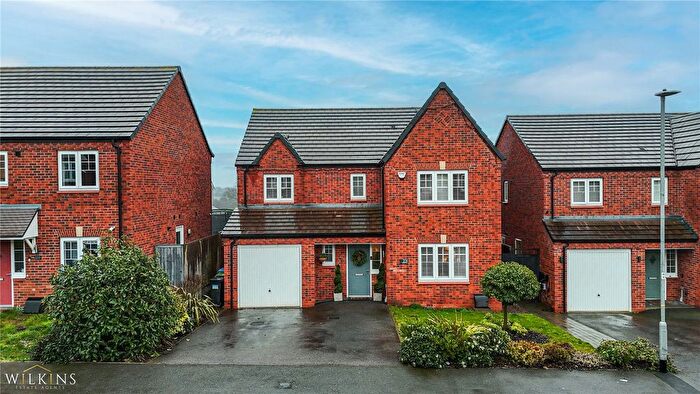 4 Bedroom Detached House For Sale In Meadow Way, Tamworth, Staffordshire, B79
