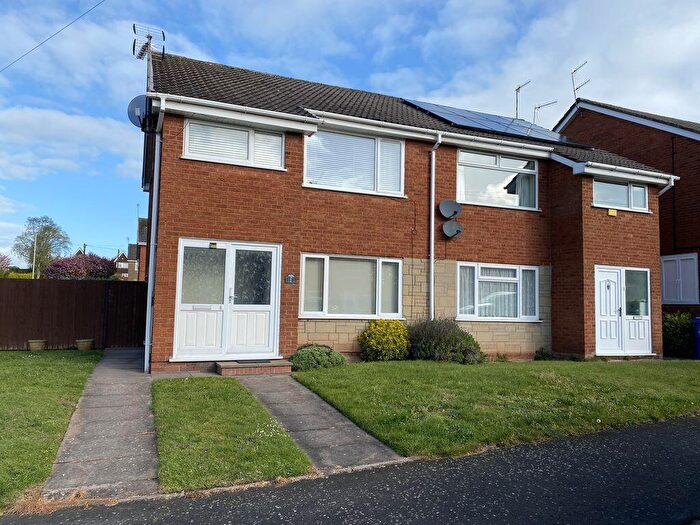 1 Bedroom Flat To Rent In Keyes Drive, Kingswinford, DY6