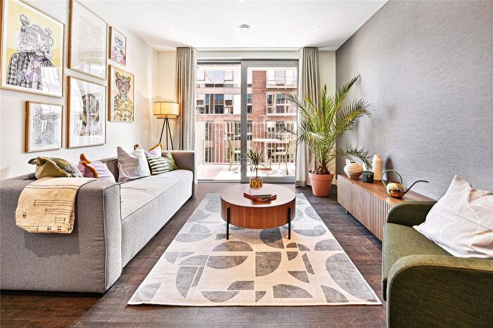 2 Bedroom Flat To Rent In Bloom East, Nine Elms Lane, SW11