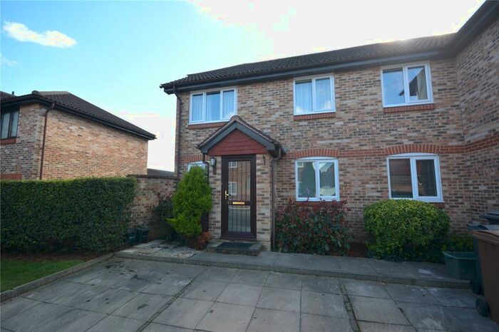 2 Bedroom Flat To Rent In Earlsfield Drive, Chelmsford, CM2