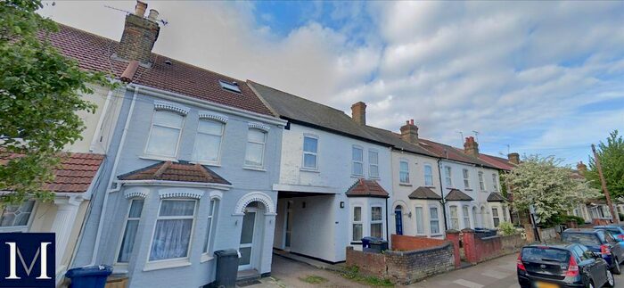 3 Bedroom Terraced House To Rent In Williams Road, Southall, UB2