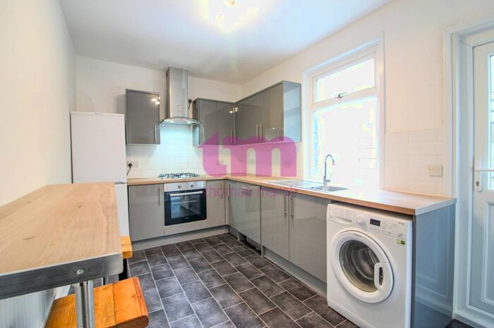 2 Bedroom Terraced House To Rent In Rosedale Road, Grays RM17
