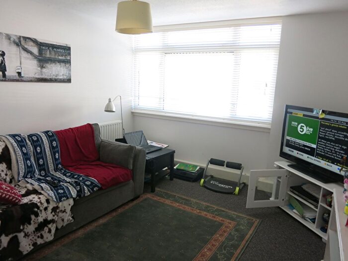 1 Bedroom Flat To Rent In St Johns Road, Westcott, Dorking, RH4