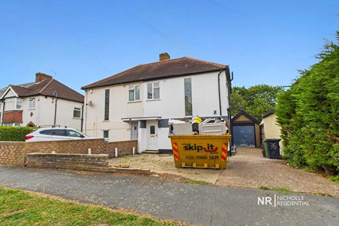 3 Bedroom Semi-Detached House To Rent In Derek Avenue, West Ewell, Surrey., KT19