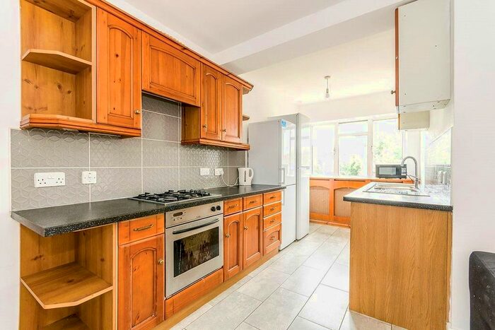 6 Bedroom Terraced House To Rent In Sirdar Road, Southampton, Hampshire, SO17