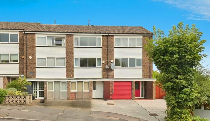4 Bedroom Town House To Rent In Dunoon Road Forest Hill, SE23