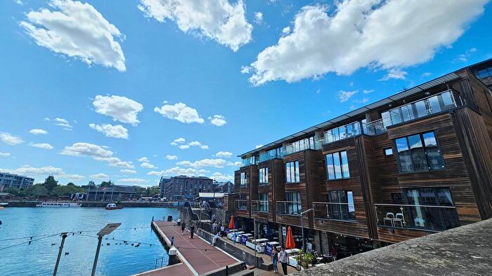 2 Bedroom Property To Rent In The Boat House, Bristol, BS1