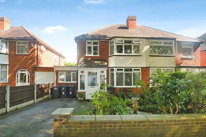 3 Bedroom Semi-Detached House For Sale In Dunvegan Road, Birmingham, B24