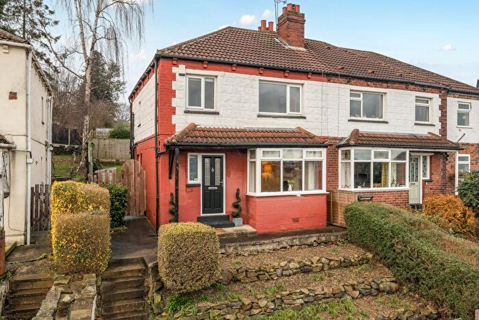 3 Bedroom Semi Detached House For Sale In Roundhay Avenue, Leeds, LS8