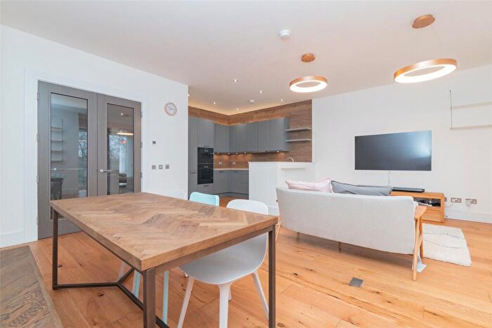 2 Bedroom Apartment To Rent In Park Quadrant, Glasgow, Glasgow City, G3