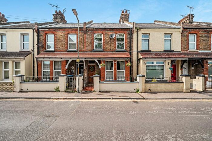 2 Bedroom Terraced House For Sale In Church Road, Ramsgate, Kent, CT11