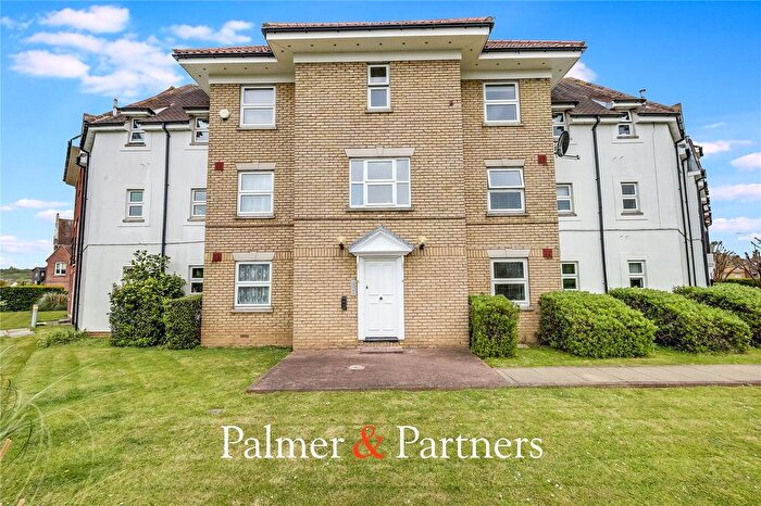 1 Bedroom Flat For Sale In Tallow Gate, South Woodham Ferrers, Chelmsford, Essex, CM3