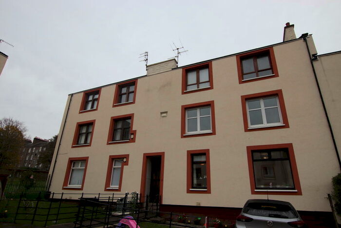 2 Bedroom Flat To Rent In Marryat Terrace, Dundee, DD3