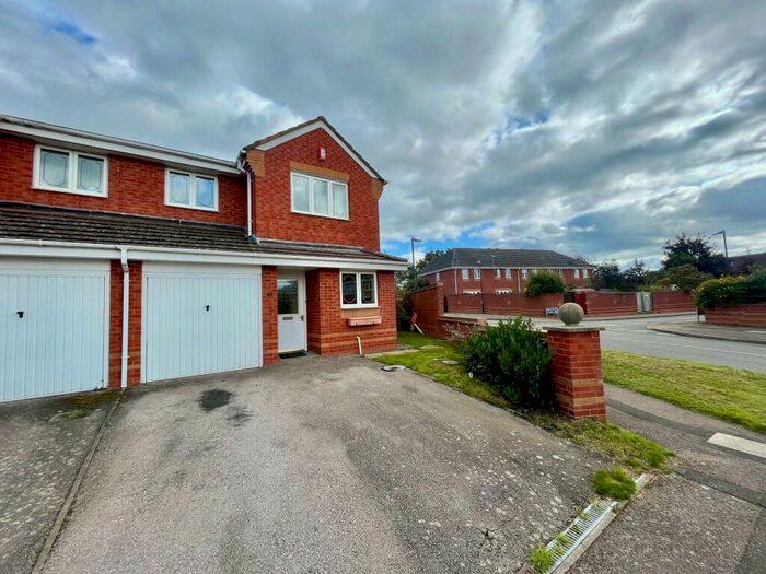 3 Bedroom House To Rent In Bushy End, Warwick, CV34