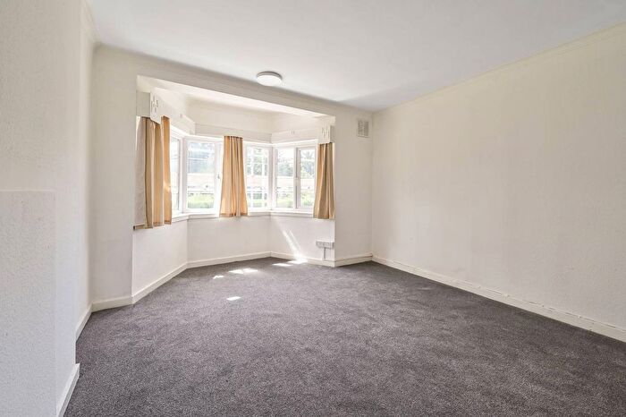 3 Bedroom Terraced House To Rent In Highgate, Highgate, London, N2