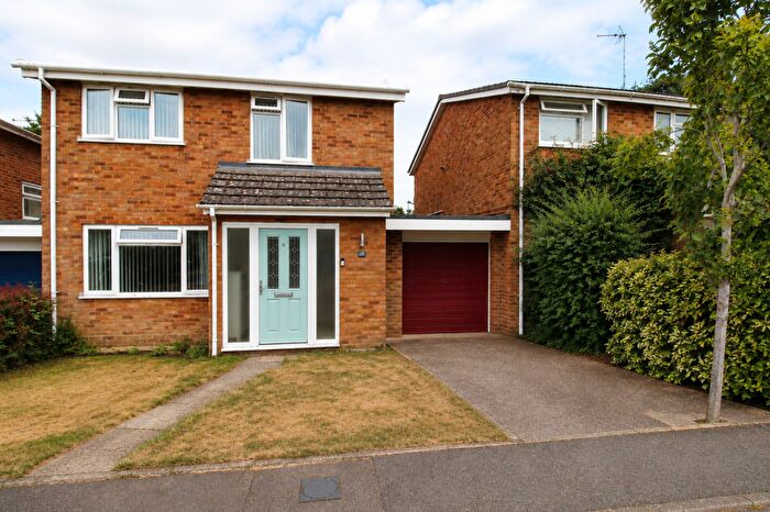 4 Bedroom Link Detached House For Sale In College Drive, Riseley, MK44
