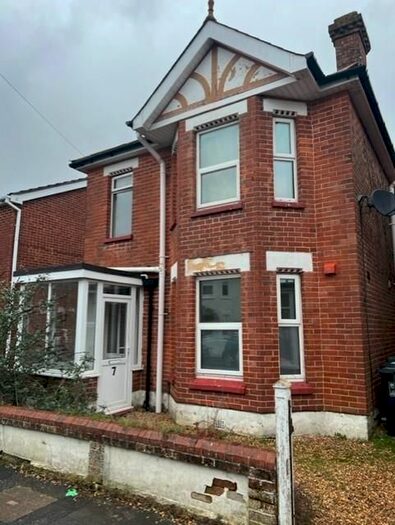 Studio To Rent In Elmes Road, Winton, Bournemouth, BH9