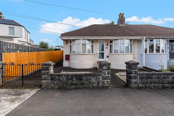 3 Bedroom Bungalow For Sale In Dovedale Road, Plymouth, PL2