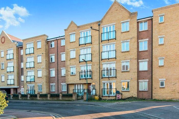 1 Bedroom Flat To Rent In Black Eagle Drive, Northfleet, Gravesend, Kent, DA11