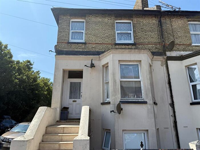 2 Bedroom Apartment To Rent In Westbrook Road, Margate, CT9