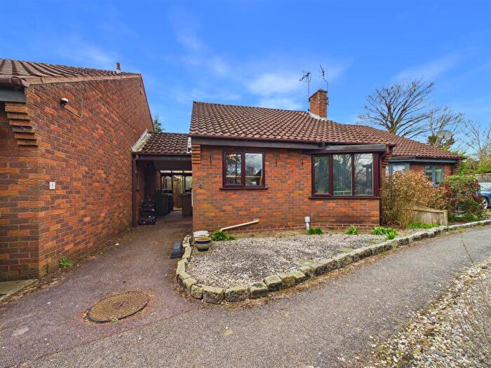 2 Bedroom Semi-Detached Bungalow To Rent In Garden Court, Tremayne Avenue, Brough, HU15