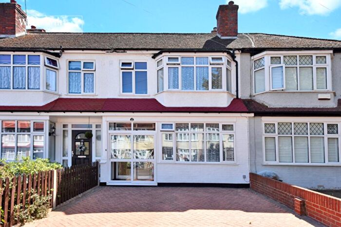 3 Bedroom Terraced House For Sale In Frogmore Gardens, Cheam, Sutton, SM3