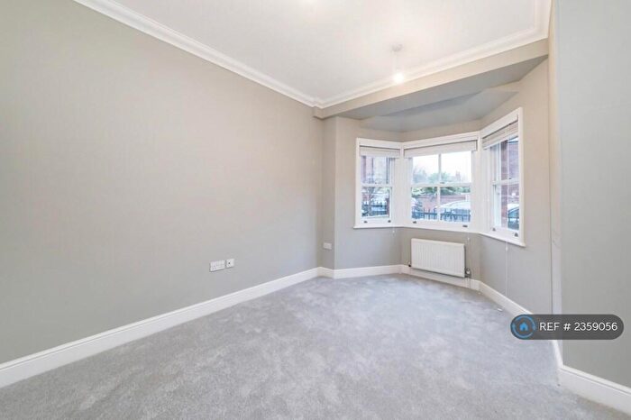 4 Bedroom Terraced House To Rent In Telferscot Road, Balham, SW12