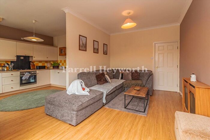 2 Bedroom Flat For Sale In Victoria Mansions, Ashton On Ribble, Preston, PR2