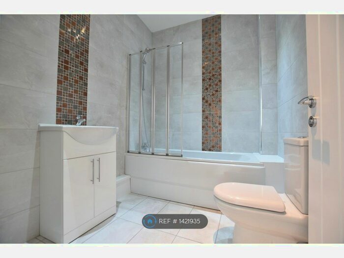 1 Bedroom Flat To Rent In Farley Hill, Luton, LU1