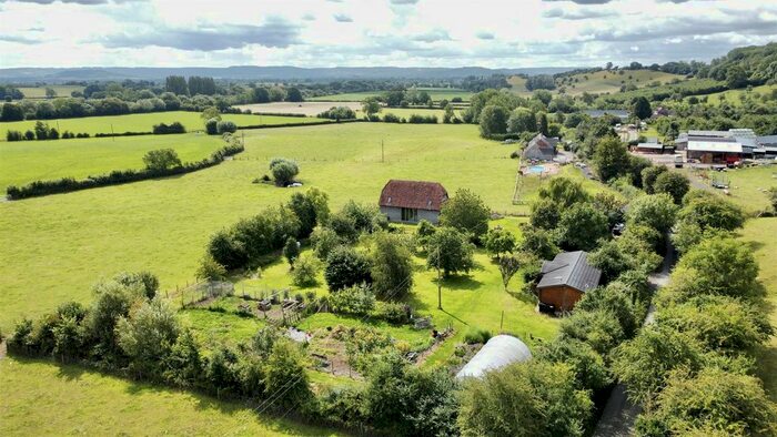 4 Bedroom Barn Conversion For Sale In Longridge Lane, Ashleworth, Gloucester, GL19