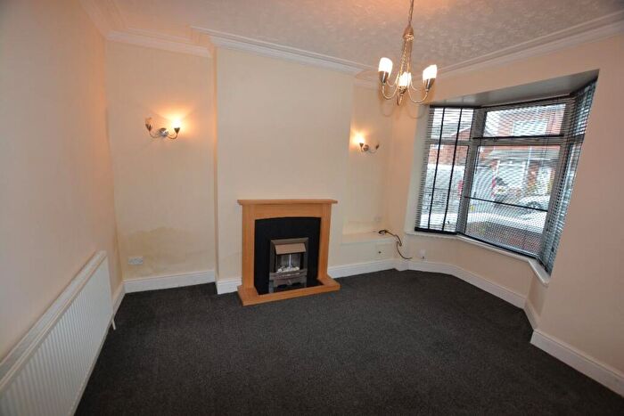 2 Bedroom Semi Detached House To Rent In Kilton Road, Worksop, S80