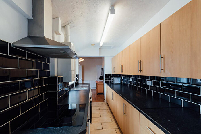 4 Bedroom House To Rent In Derwent Street, Lincoln, LN1