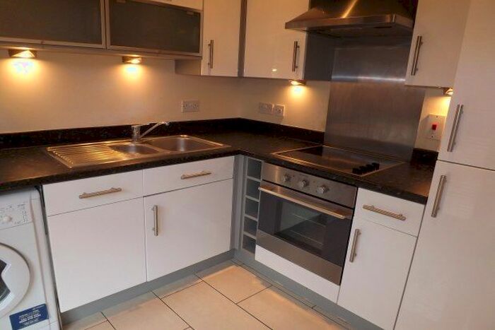 2 Bedroom Property To Rent In Great Shelford, Cambridge, CB22