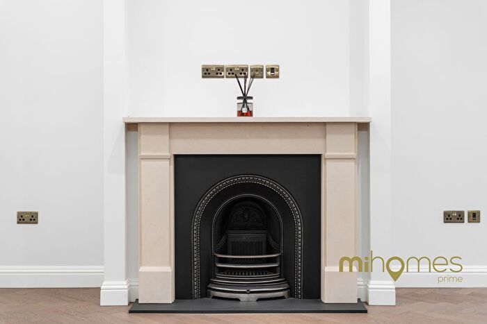 2 Bedroom Flat For Sale In Great Peter Street, London, SW1P