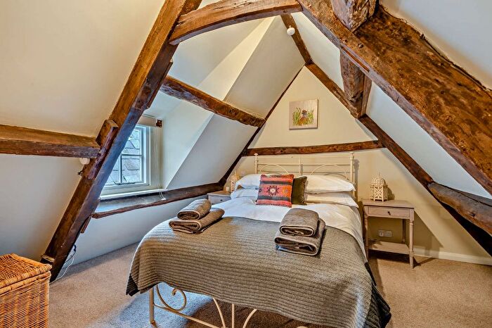 2 Bedroom Terraced House For Sale In Oak Street, Lechlade, Gloucestershire, GL7