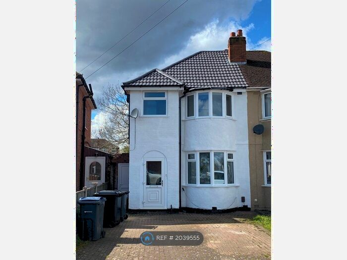 3 Bedroom Semi-Detached House To Rent In Parkdale Road, Birmingham, B26