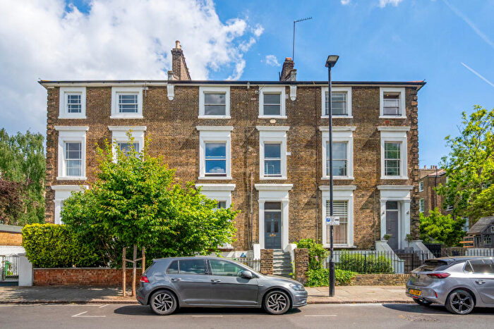 1 Bedroom Apartment To Rent In Cantelowes Road, Camden, London, NW1