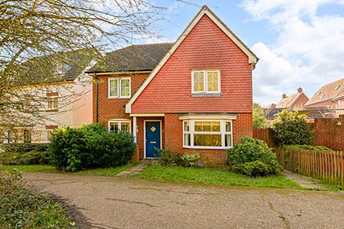 4 Bedroom Detached House For Sale In Bramble Walk, Kingsnorth, TN23